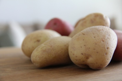 עדיפות לתפוחי אדמה עם קצת ותק וקצת פחות עמילן ונוזלים